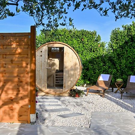 Holiday Home Aprilis With Pool, Jacuzzi And Sauna Galovac  エクステリア 写真