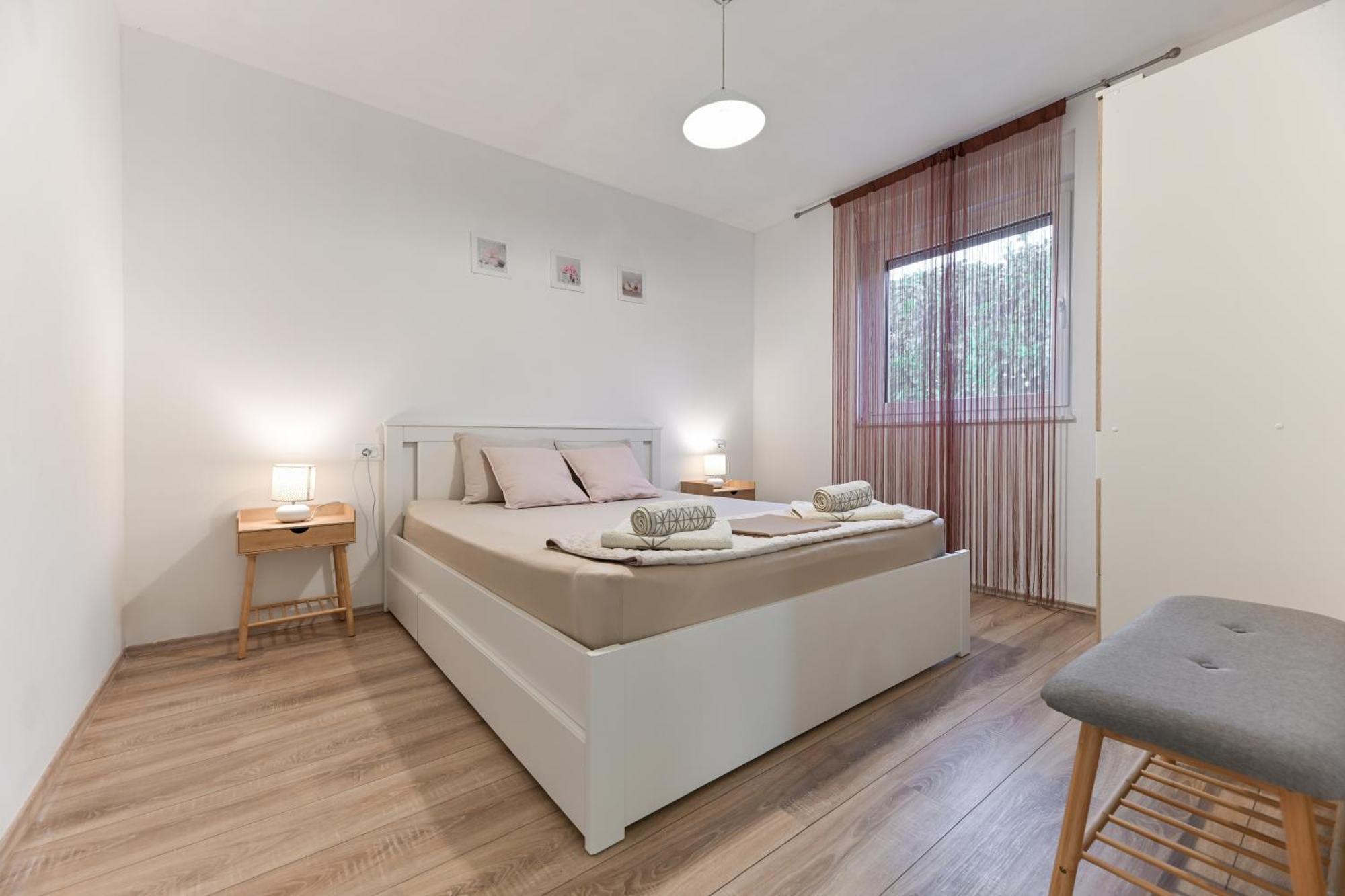 Holiday Home Aprilis With Pool, Jacuzzi And Sauna Galovac  エクステリア 写真