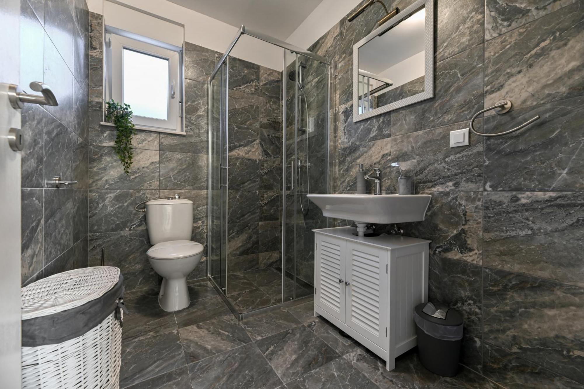 Holiday Home Aprilis With Pool, Jacuzzi And Sauna Galovac  エクステリア 写真